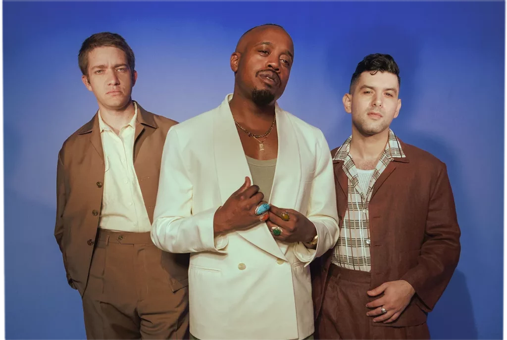 Durand Jones and The Indications